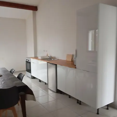 Le Village Du Parc * Aigre